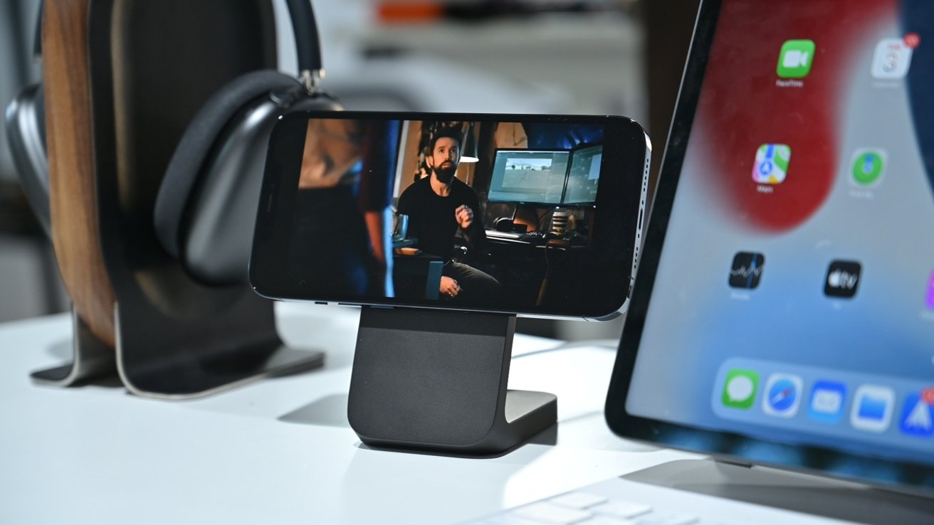 Nomad MagSafe Mount Stand review: A high price for some elevation | AppleInsider